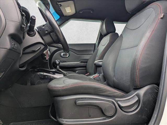 Used 2016 Kia Soul + w/ Soulful Package FWD image 14
