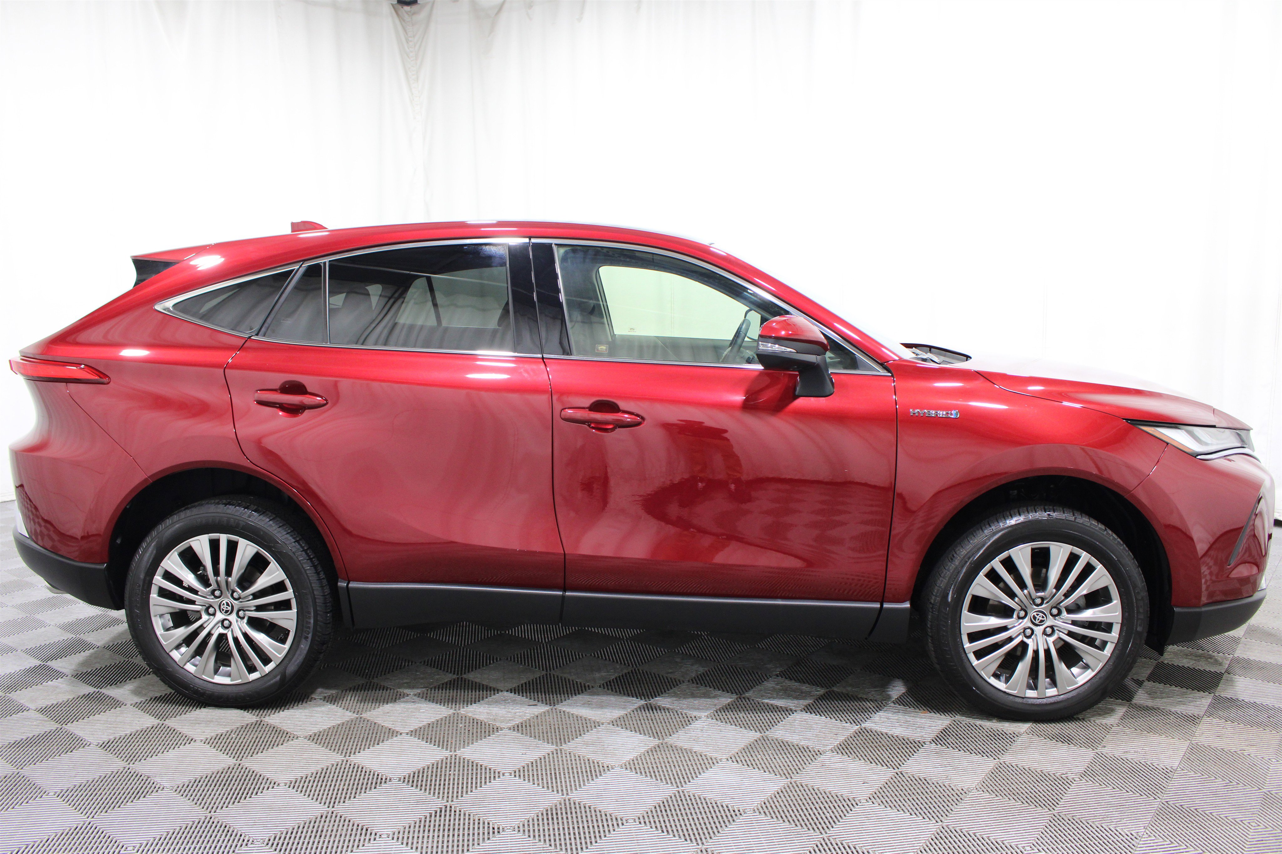 Used 2021 Toyota Venza Limited AWD/4WD image 32