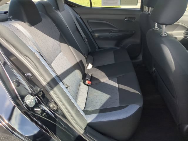 Used 2023 Nissan Versa SV FWD image 29