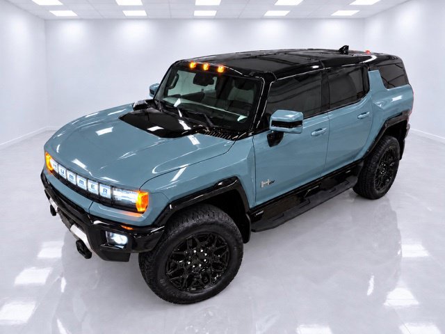 Used 2024 GMC Hummer EV 2X w/ LPO, Illumination Package AWD/4WD image 4