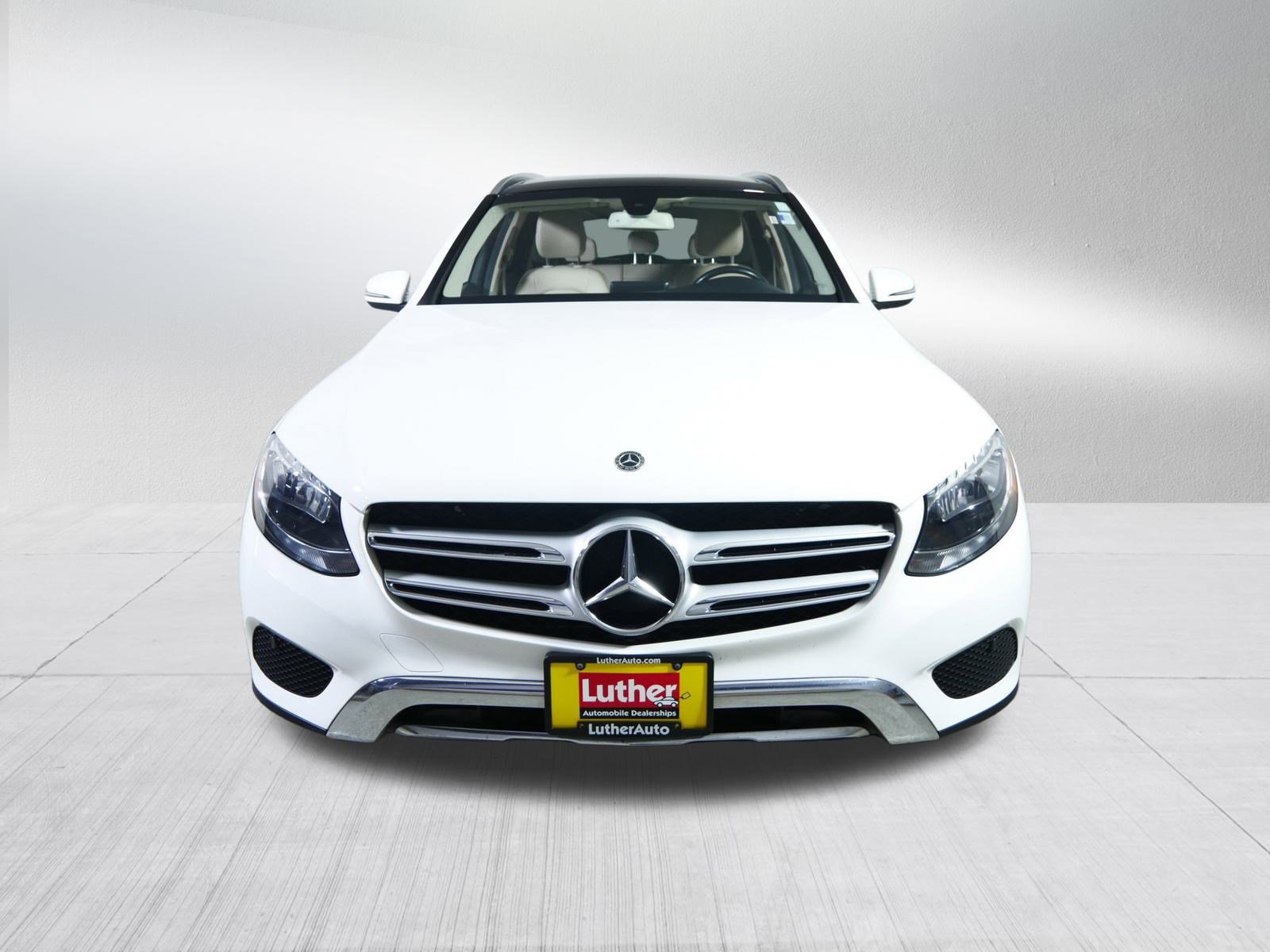 Used 2019 Mercedes-Benz GLC 300 4MATIC image 2