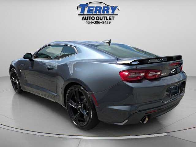 Used 2019 Chevrolet Camaro LT w/ Technology Package RWD image 6