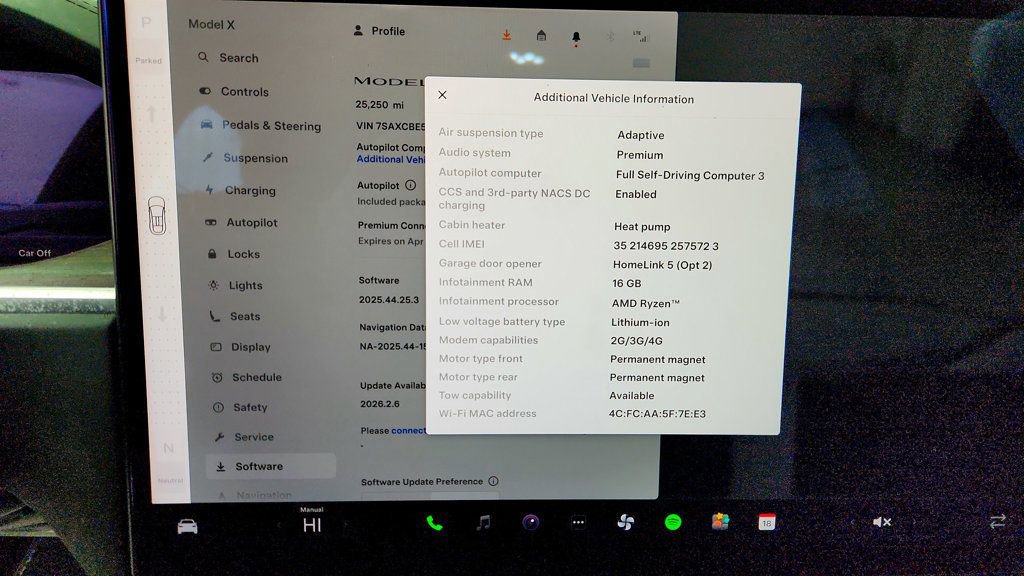 Used 2022 Tesla Model X image 15