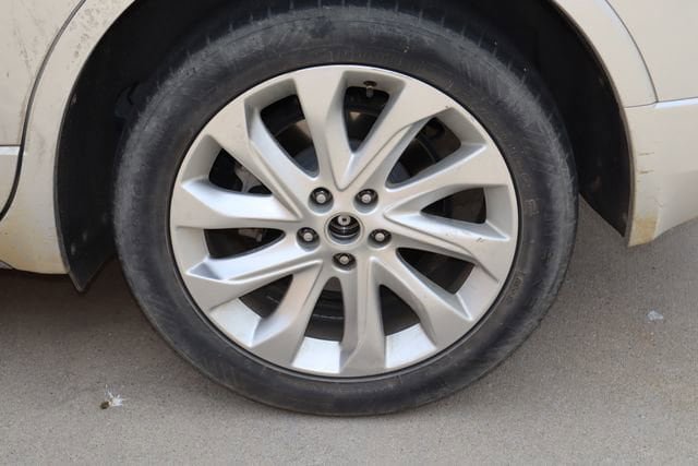 Used 2016 Buick Envision Premium AWD/4WD image 27