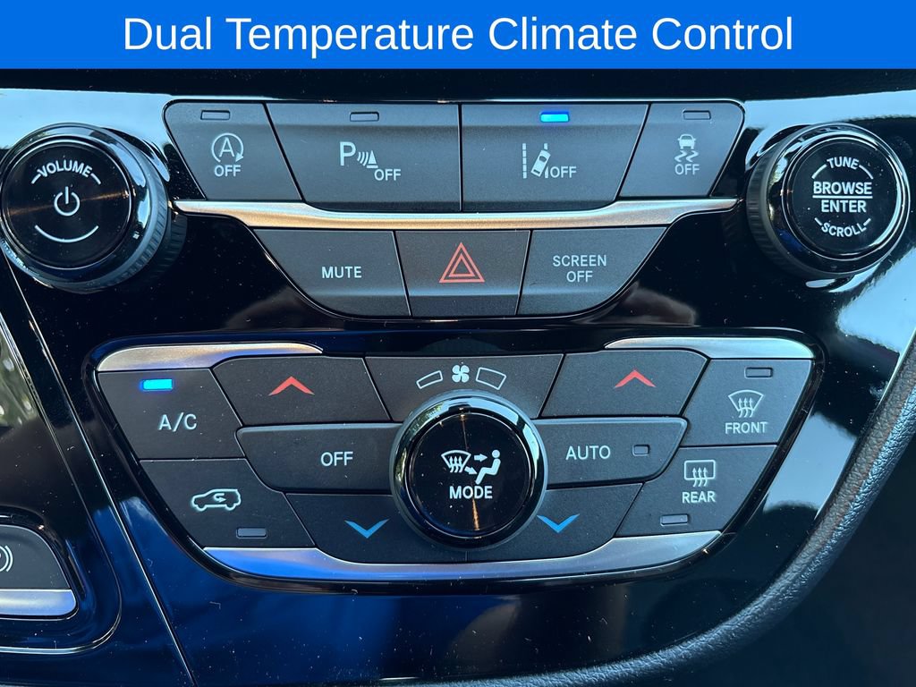 New 2027 Chrysler Pacifica Select FWD image 14
