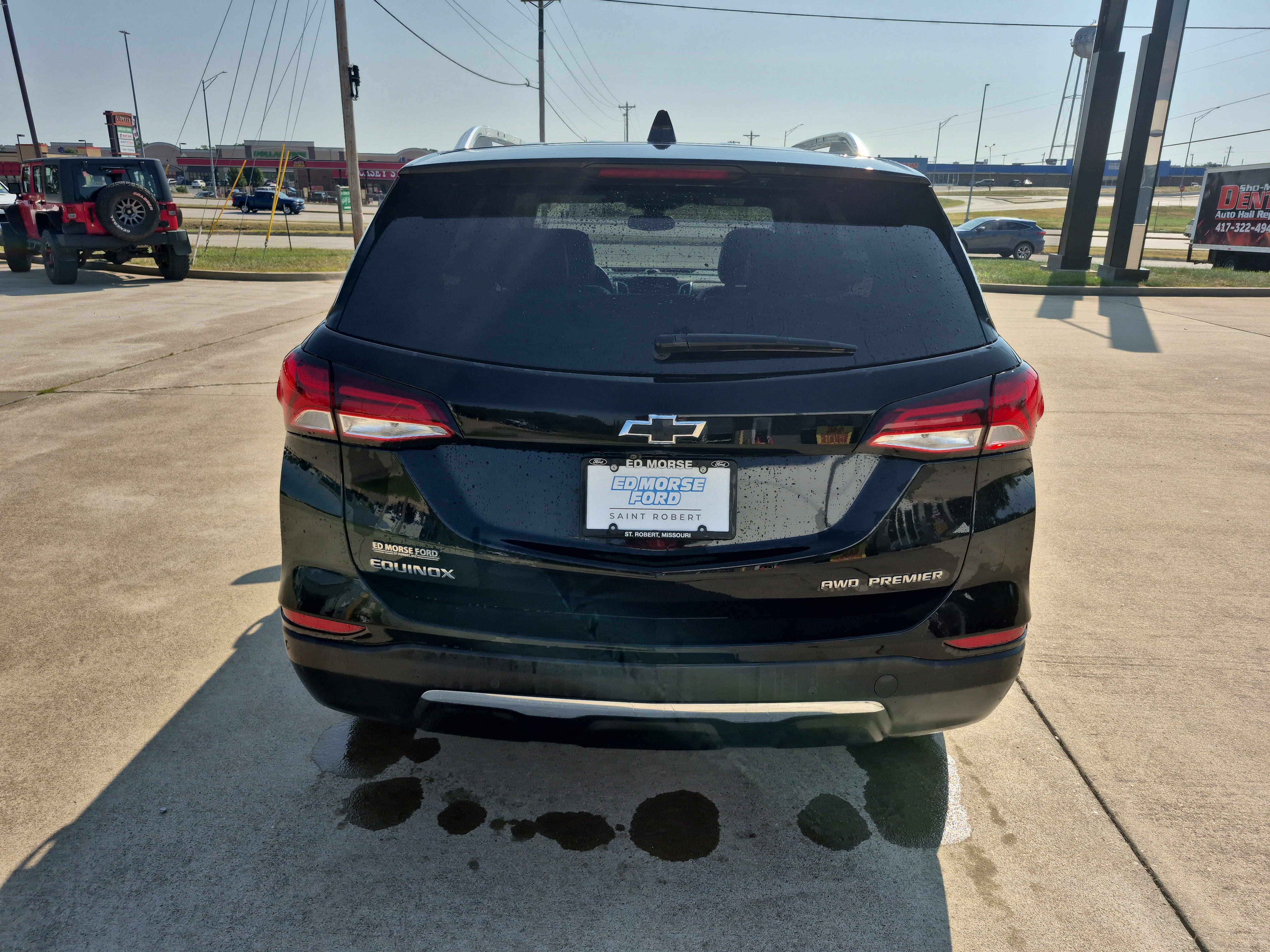 Used 2023 Chevrolet Equinox Premier image 4