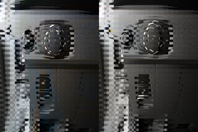 New 2026 Ford Transit 250 148 Medium Roof w/ Load Area Protection Package image 10