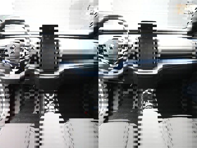 New 2025 Volvo EX30 Ultra w/ Climate Package image 9