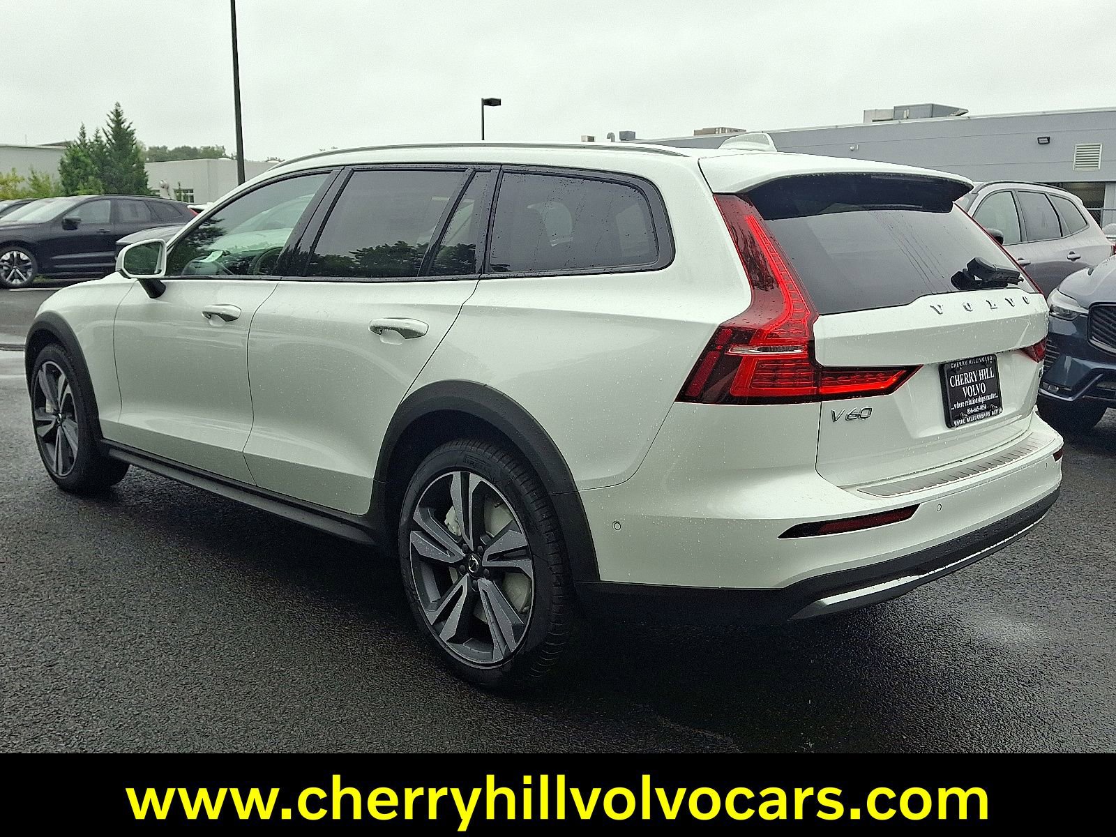New 2026 Volvo V60 B5 Cross Country Plus w/ Protection Package Premier image 5