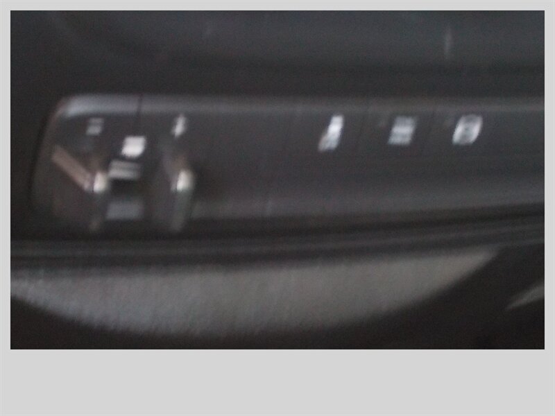 Used 2015 RAM 3500 SLT AWD/4WD image 17