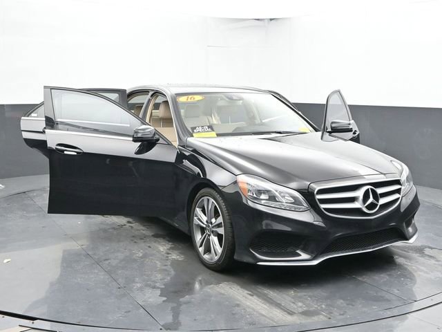 Used 2016 Mercedes-Benz E 350 4MATIC Sedan image 48