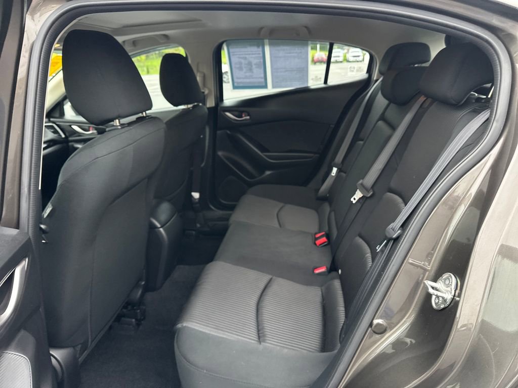 Used 2016 MAZDA MAZDA3 i Touring w/ Popular Equipment Package FWD image 16