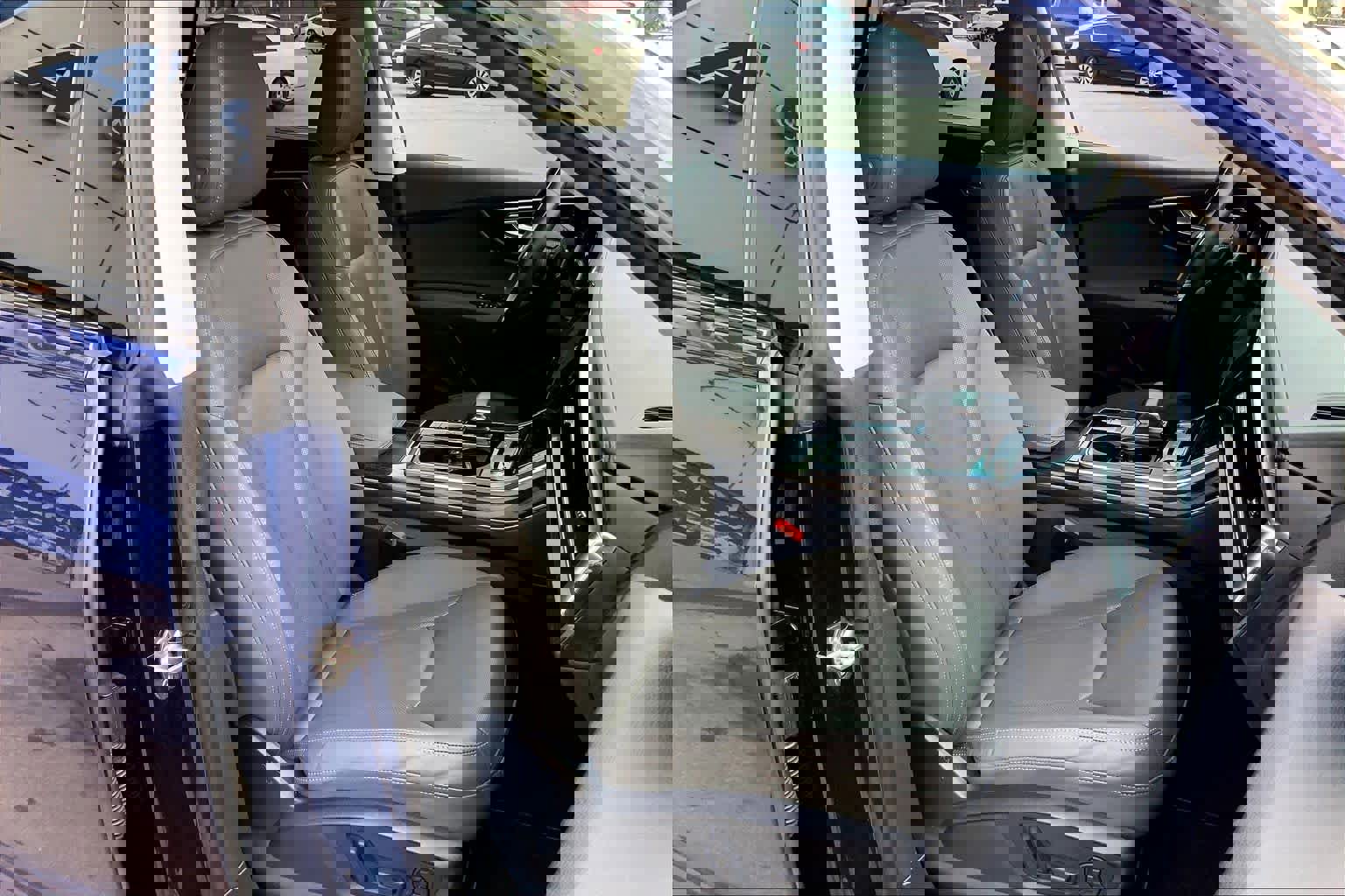 Used 2019 Audi Q8 Prestige image 9