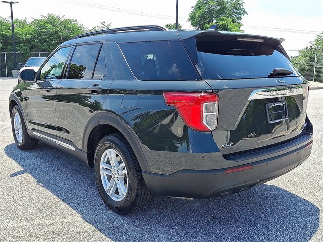 Used 2022 Ford Explorer XLT image 8