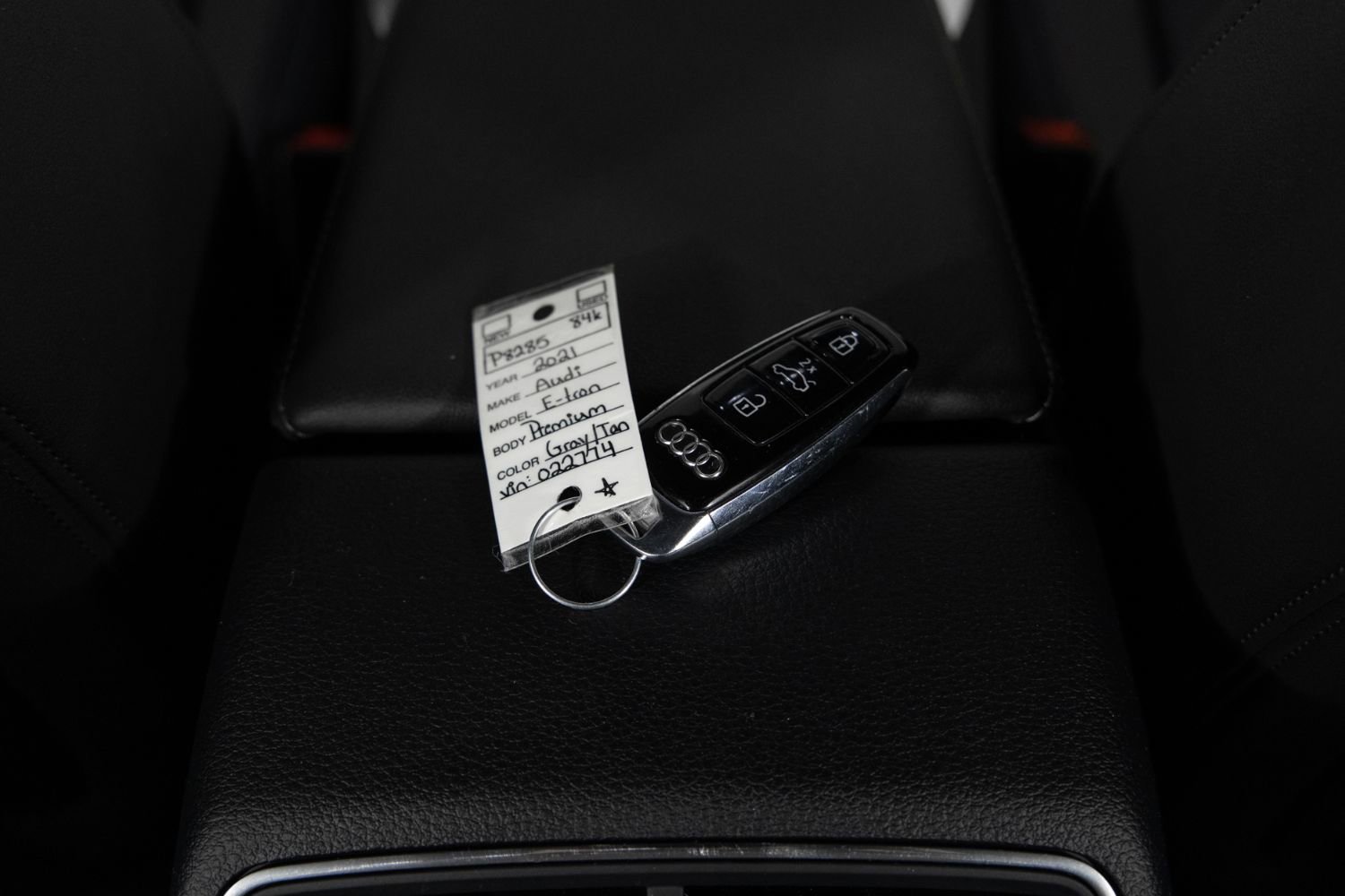 Used 2021 Audi e-tron Premium w/ Convenience Plus Package image 35