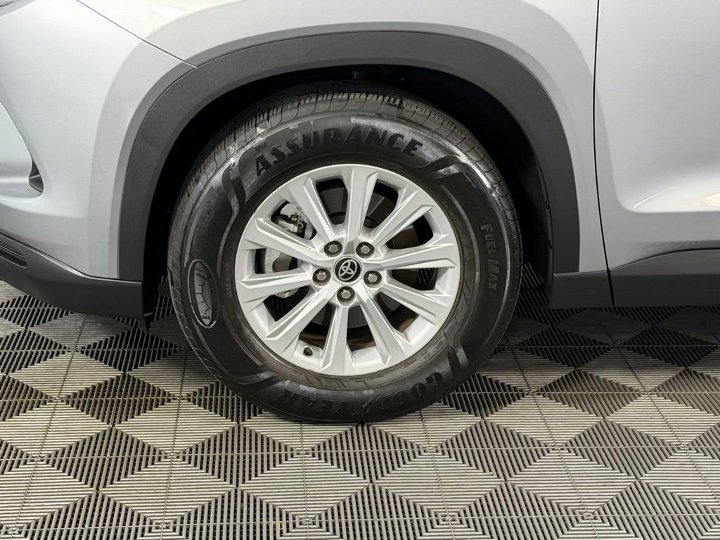 Used 2025 Toyota Grand Highlander FWD image 12