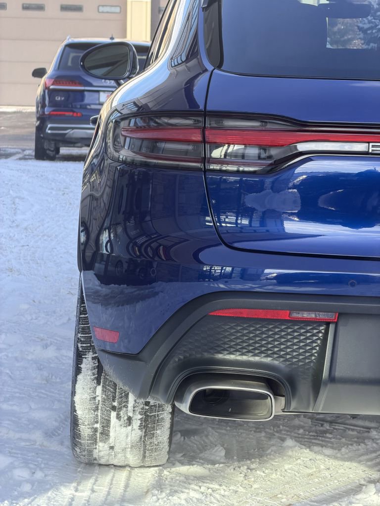 Used 2024 Porsche Macan BASE image 14