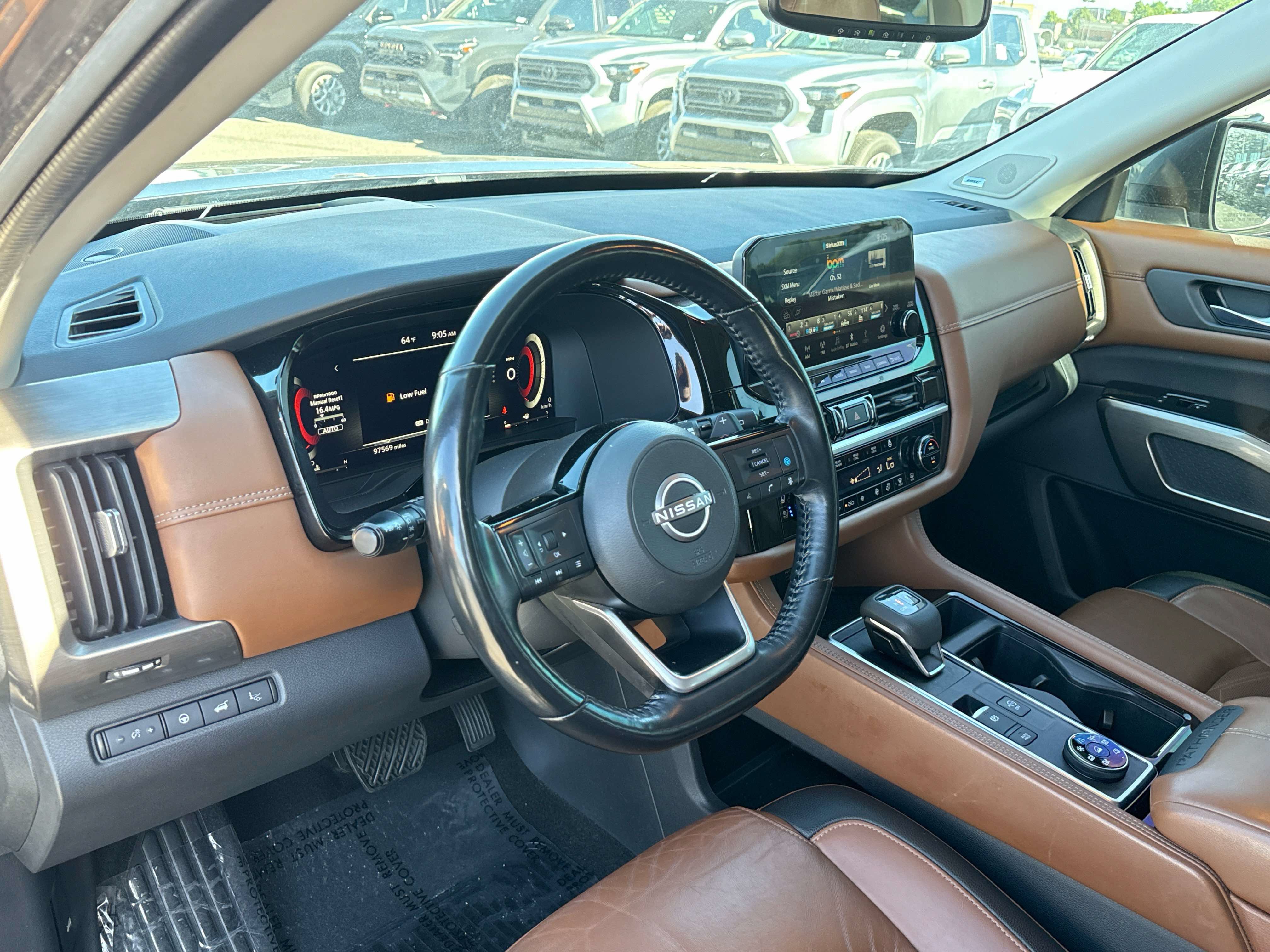 Used 2022 Nissan Pathfinder Platinum w/ Cargo Package AWD/4WD image 10