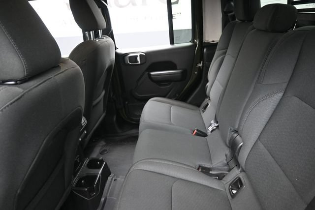 Used 2023 Jeep Gladiator Sport AWD/4WD image 22