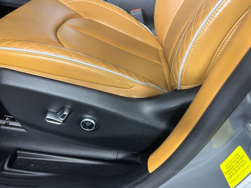 Used 2023 Chrysler Pacifica Pinnacle image 26