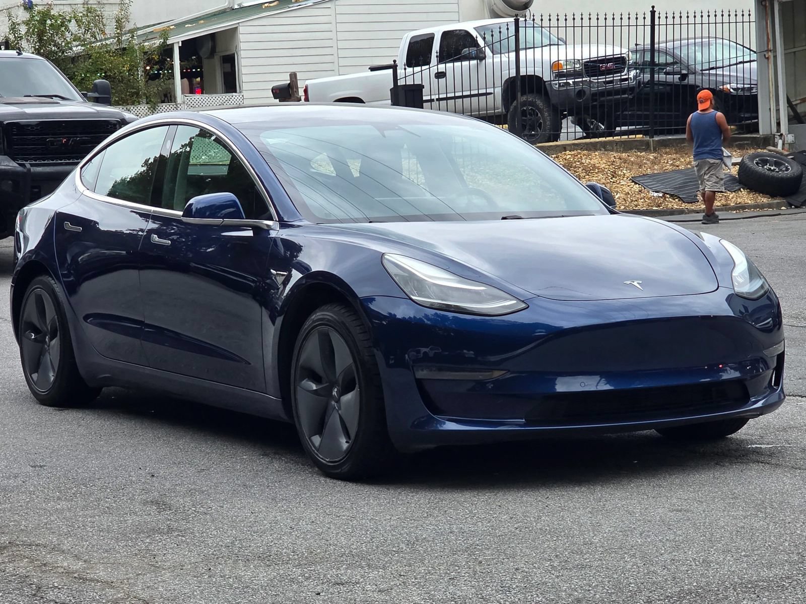 Used 2018 Tesla Model 3 Long Range RWD image 9