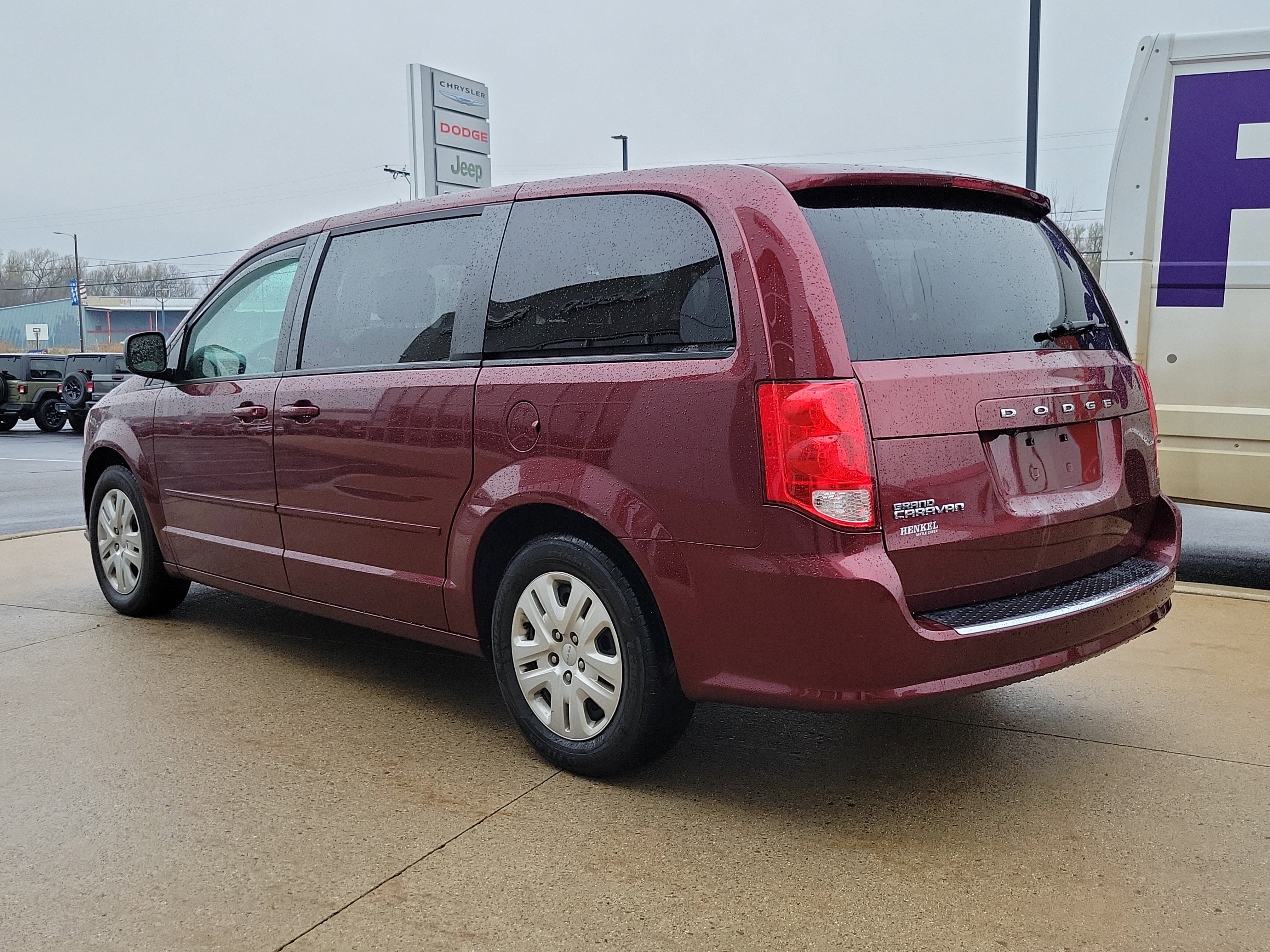 Used 2017 Dodge Grand Caravan SE w/ Power Window Group image 3