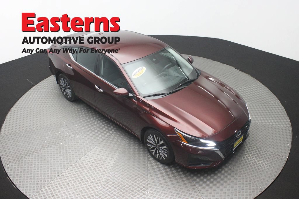 Used 2023 Nissan Altima 2.5 SV FWD image 3