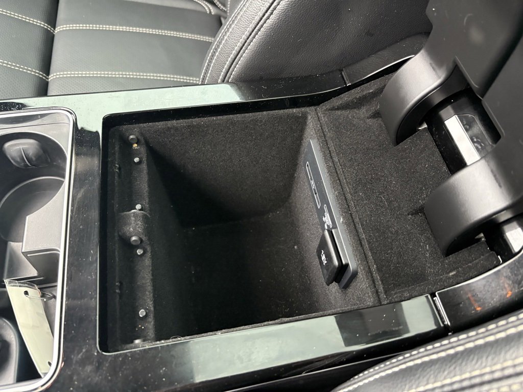 Used 2020 Land Rover Range Rover Velar S image 44