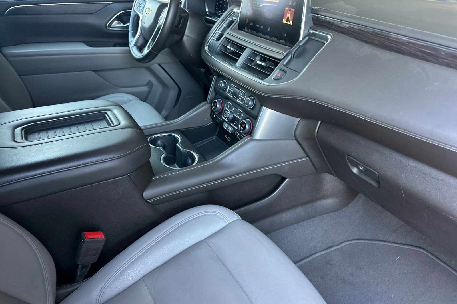 Used 2024 Chevrolet Tahoe LT RWD image 19