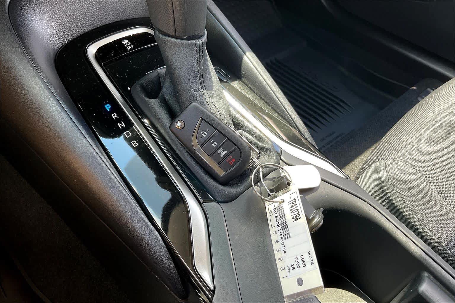 Used 2026 Toyota Corolla LE FWD image 14
