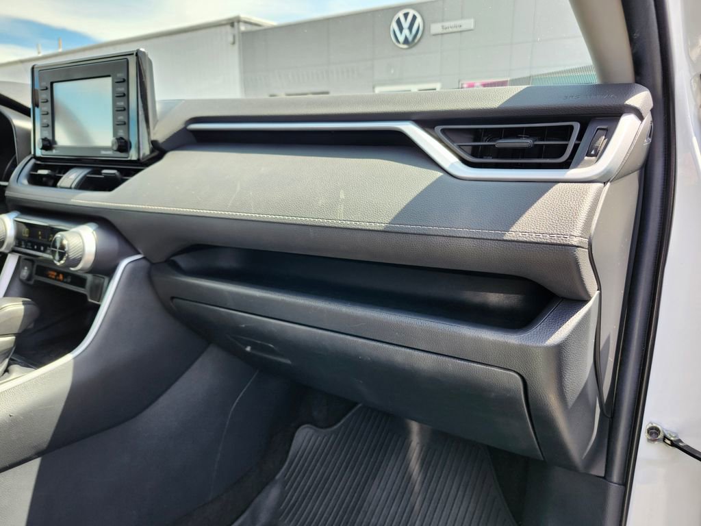 Used 2020 Toyota RAV4 LE w/ All Weather Liner Package AWD/4WD image 12