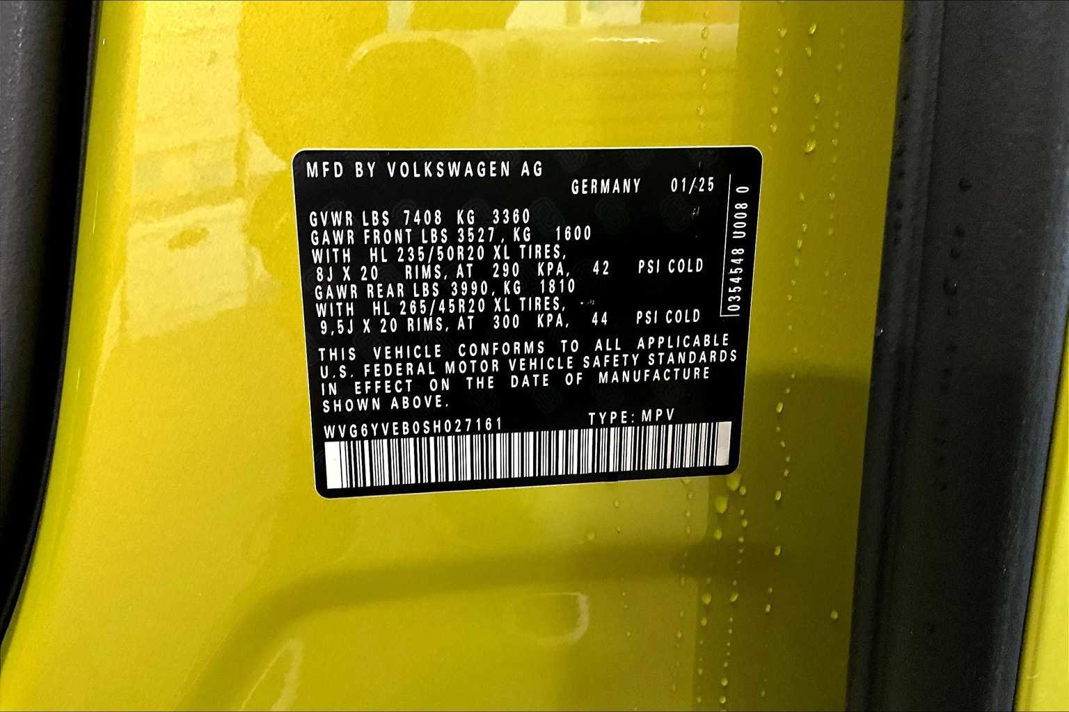 New 2025 Volkswagen ID. Buzz 1st Edition image 34