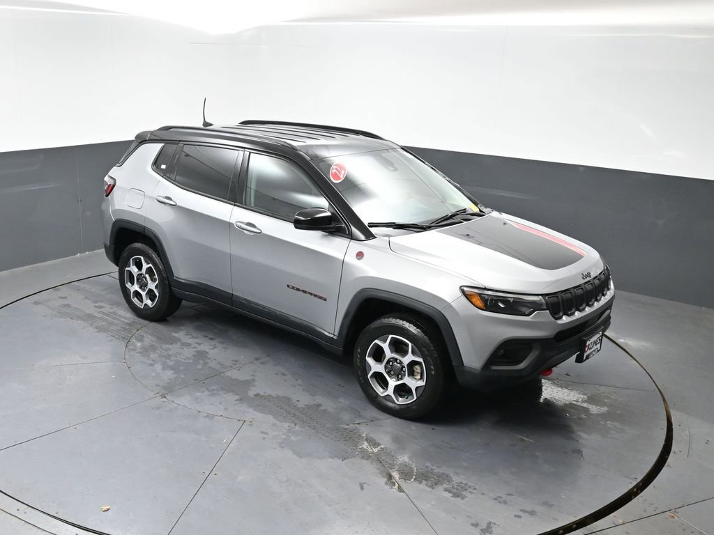 Used 2022 Jeep Compass Trailhawk w/ Trailhawk Elite Group image 44