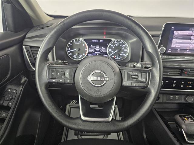 Used 2024 Nissan Rogue S image 27