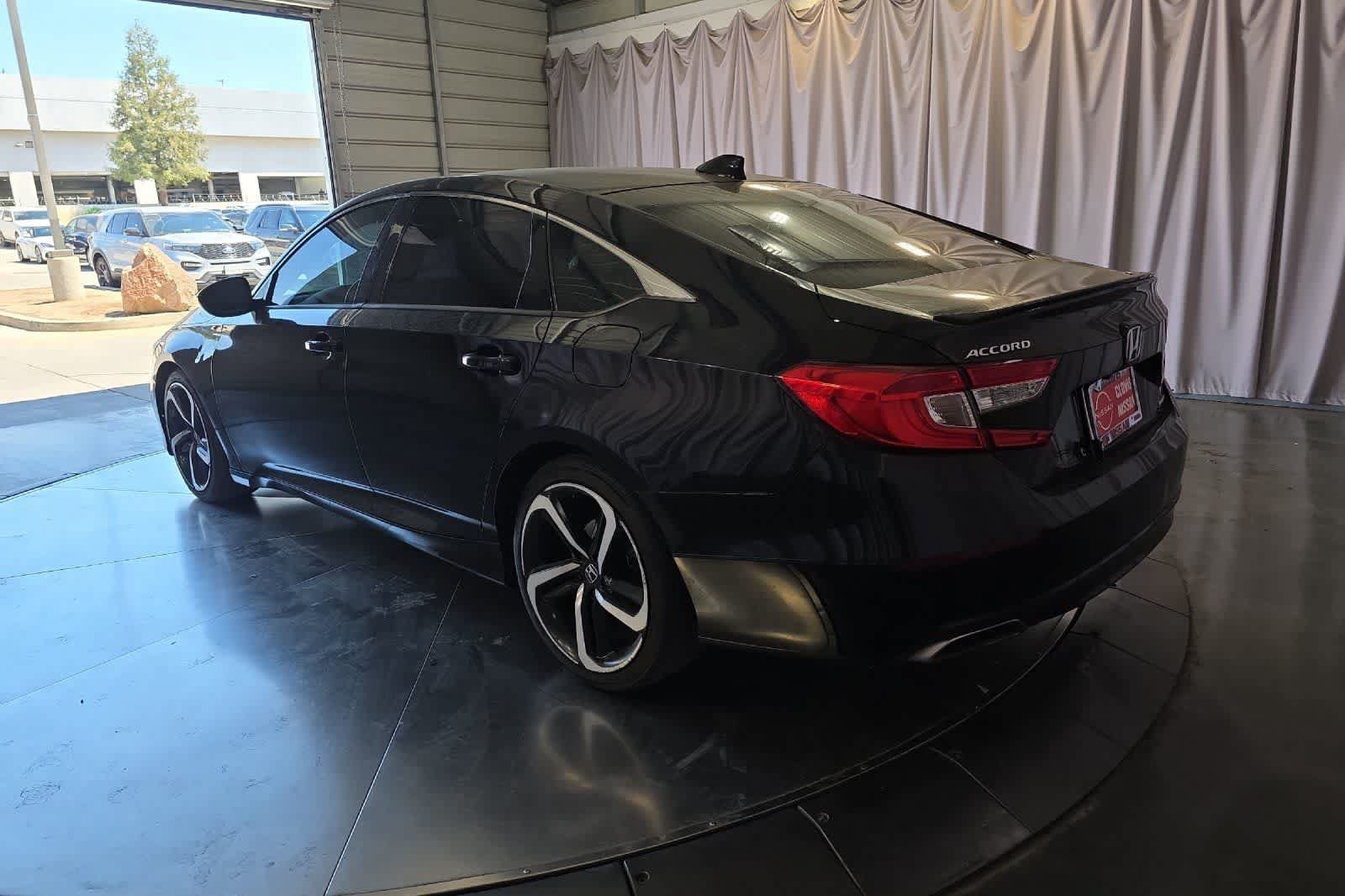 Used 2020 Honda Accord Sport image 7
