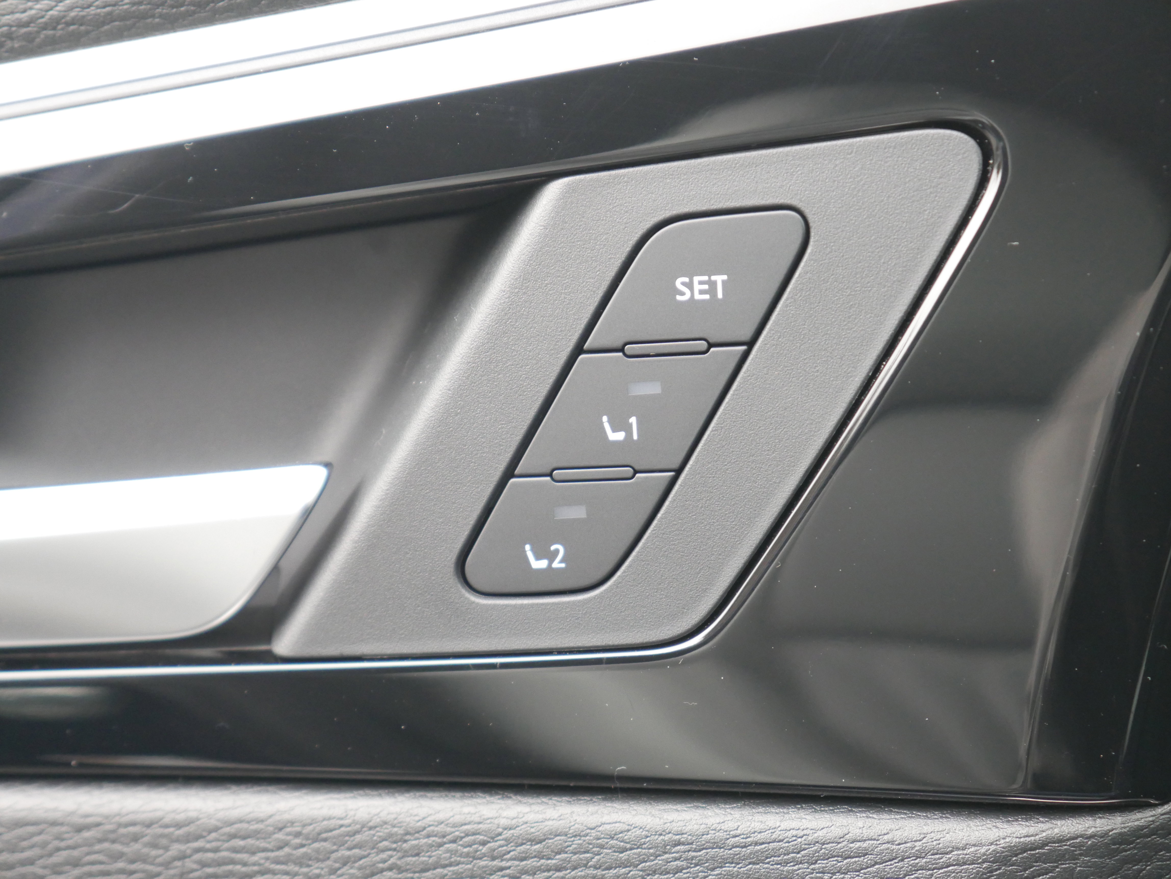 New 2026 Mitsubishi Outlander SEL image 29