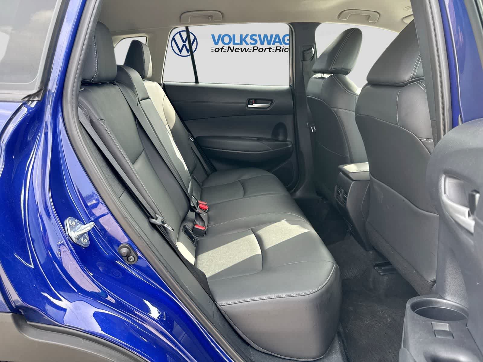 Used 2025 Toyota Corolla Cross XLE FWD image 27