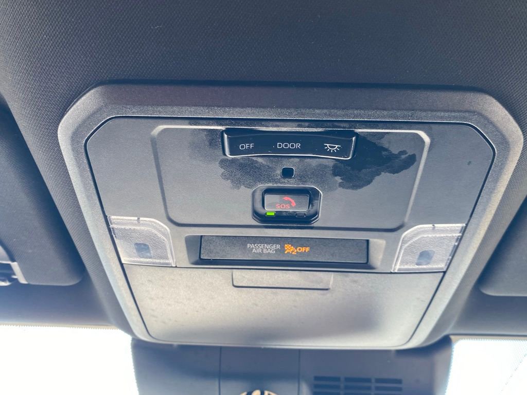 Used 2025 Toyota Tacoma TRD Off-Road image 24