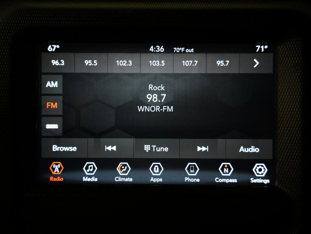 Used 2020 Jeep Wrangler Sport image 19