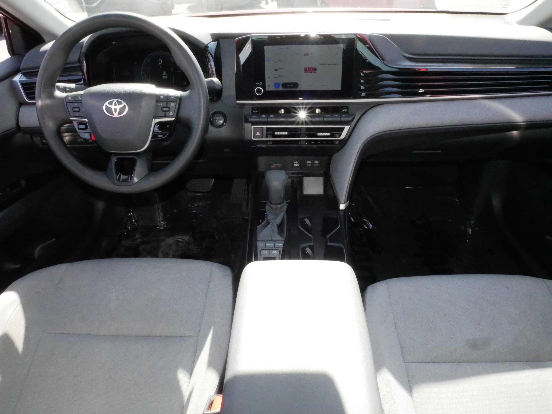 Certified 2025 Toyota Camry LE FWD image 10
