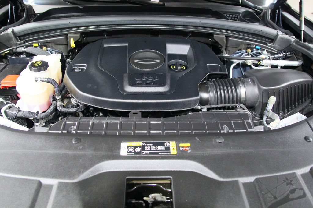 Used 2024 Jeep Grand Cherokee Summit AWD/4WD image 31