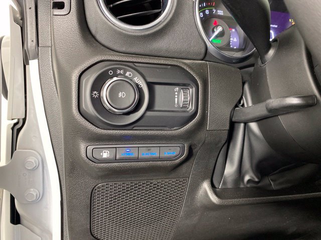 Used 2023 Jeep Wrangler Unlimited Sahara AWD/4WD image 23