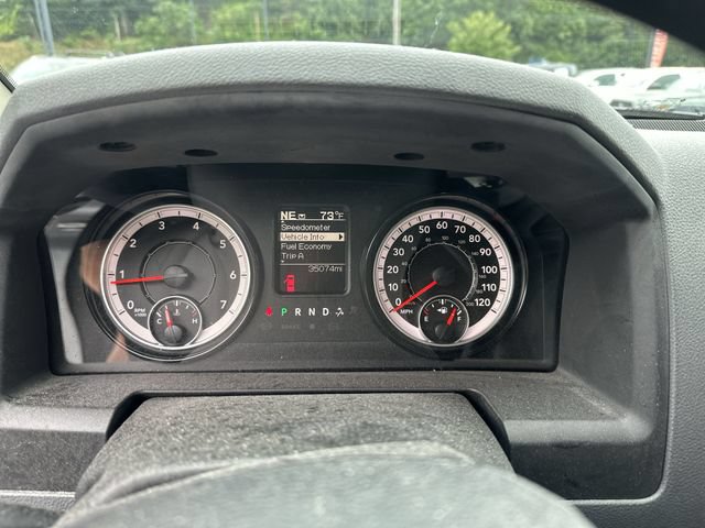 Used 2018 RAM 1500 Express w/ Express Value Package AWD/4WD image 12