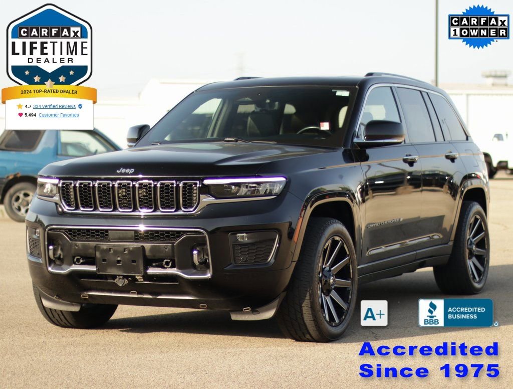 Used 2022 Jeep Grand Cherokee Overland w/ Luxury Tech Group IV image 3