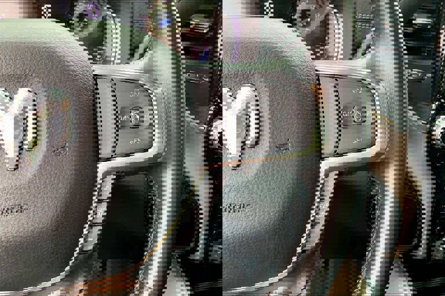 Used 2024 RAM 5500 Laramie image 22