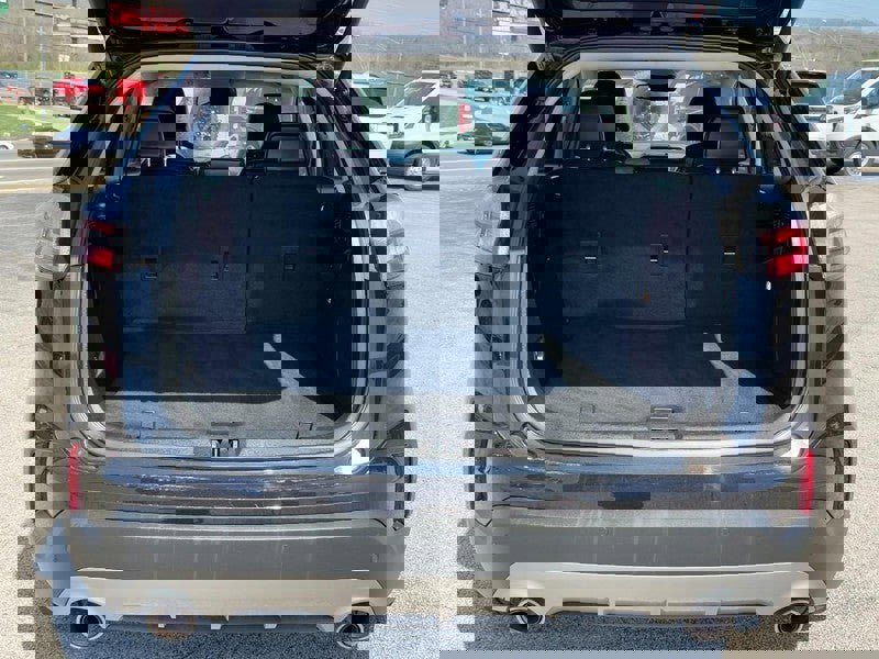 Used 2022 Ford Edge Titanium w/ Equipment Group 301A image 5