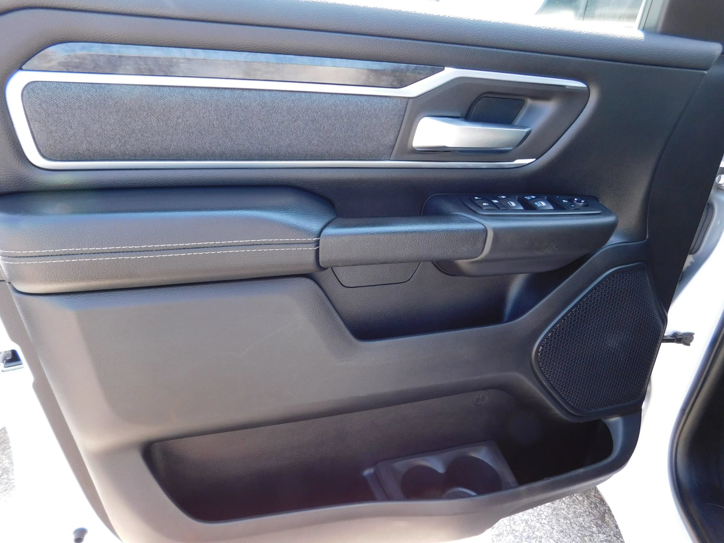 Used 2019 RAM 1500 Big Horn AWD/4WD image 15