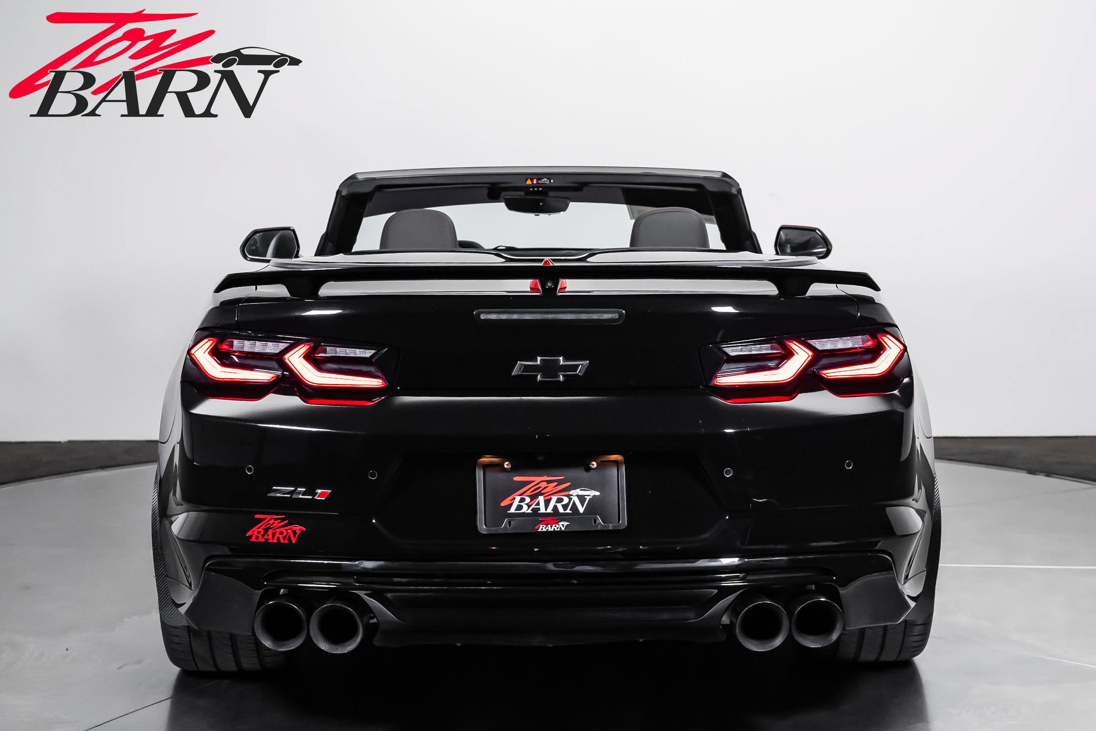 Used 2022 Chevrolet Camaro ZL1 RWD image 4