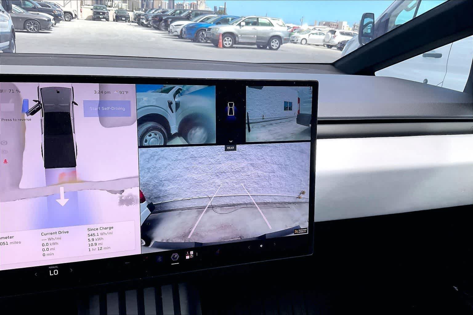 Used 2024 Tesla Cybertruck AWD Crew Cab image 26
