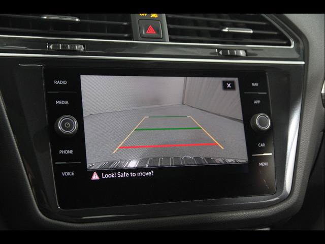 Used 2022 Volkswagen Tiguan SEL R-Line AWD/4WD image 13